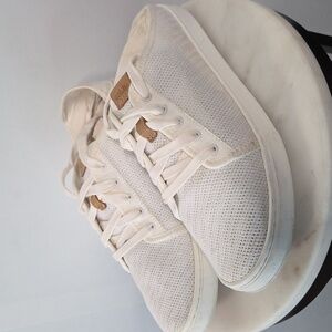 OluKai White Mesh Shoes Size 9.5